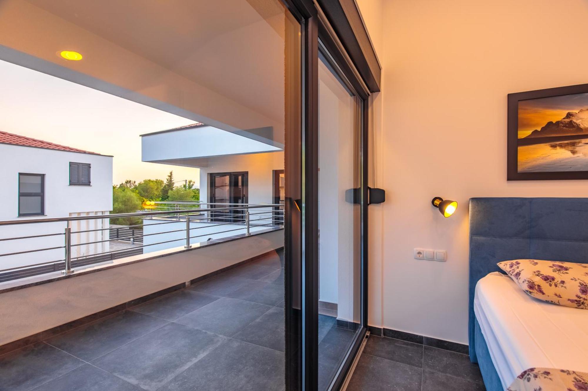 Villa Graefin Малинска Екстериор снимка