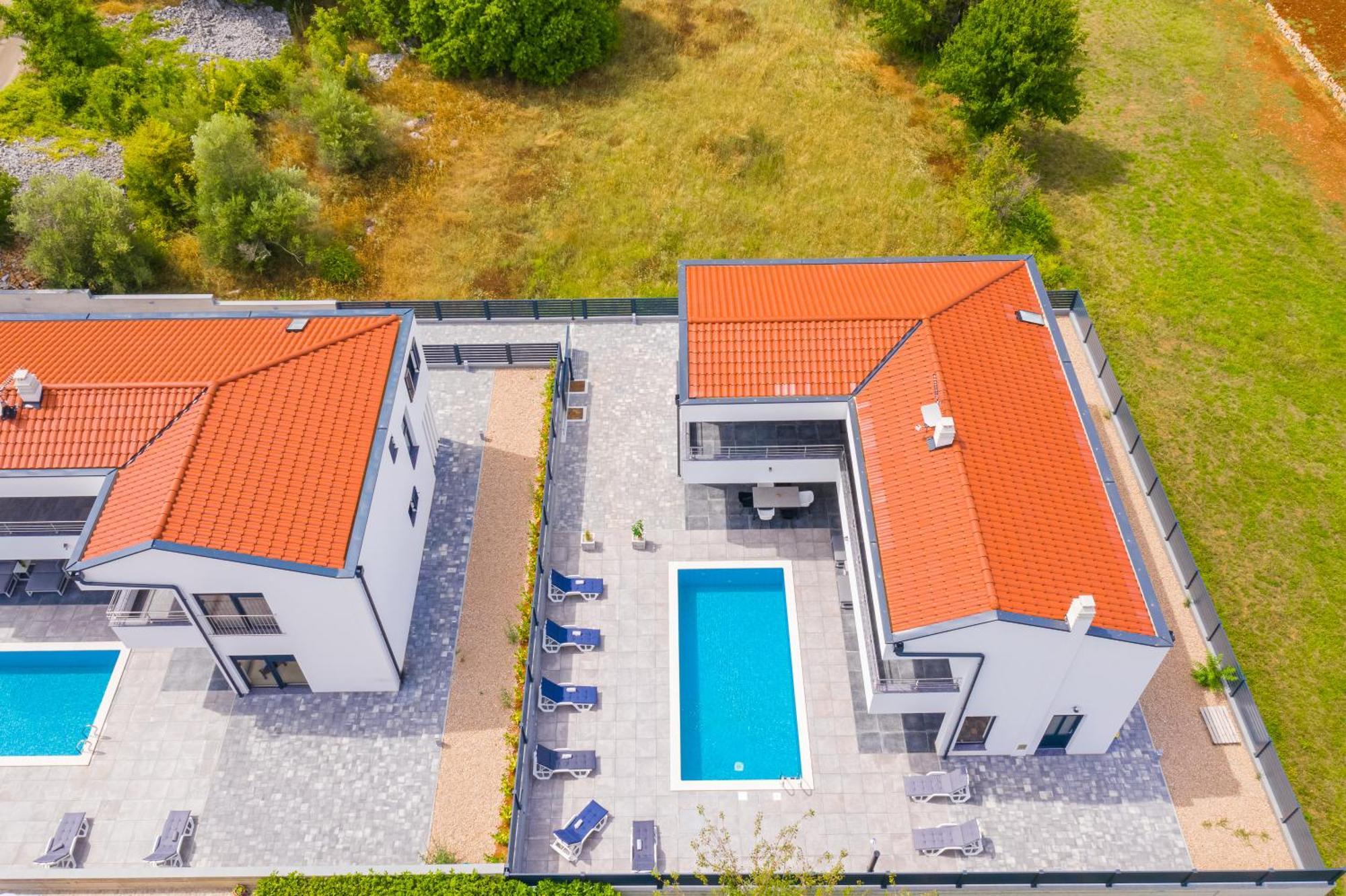 Villa Graefin Малинска Екстериор снимка